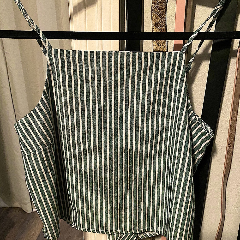 PacSun cropped tank top size S